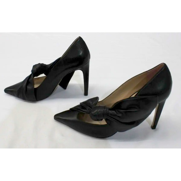 Schutz black classic stiletto leather bow heel size 7 worn once - Picture 3 of 7